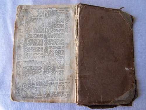 Bible ... for a desk or bookshelf !!!