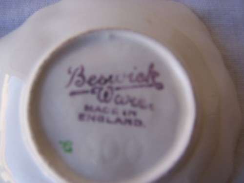 pansy nut dish ...  beswick !!!