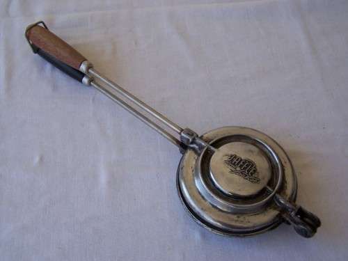 jaffle iron ...  well used !!!