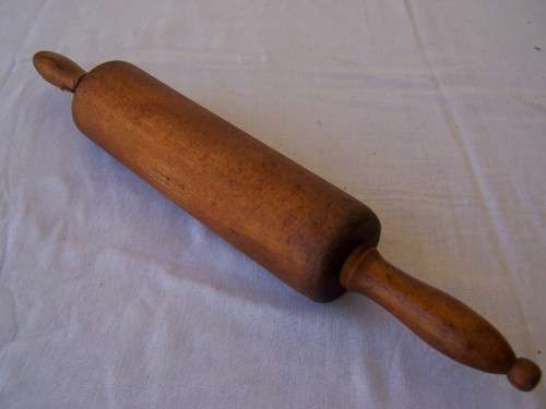 rolling pin ... mismatched handles !!!