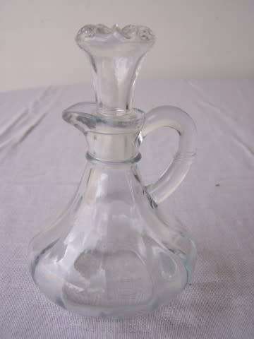 sauce bottle #1 ...  with lid !!!