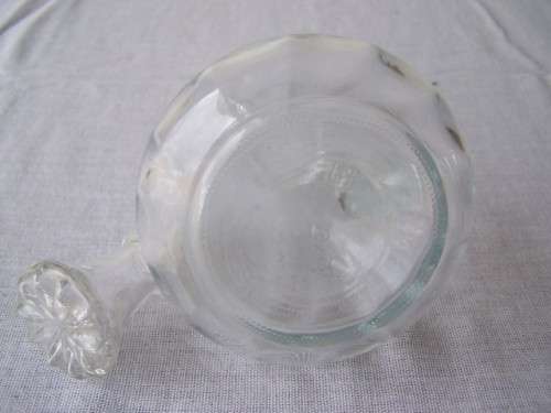 sauce bottle #1 ...  with lid !!!