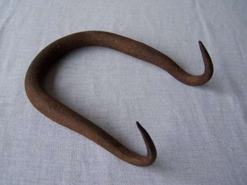 bale hook ... a curvaceous one !!!