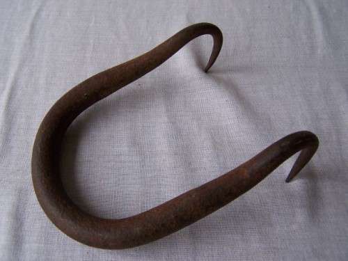 bale hook ... a curvaceous one !!!