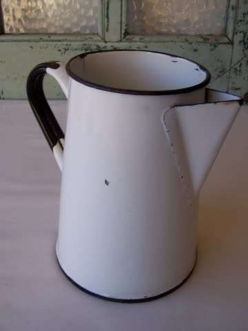 jug ... of enamel !!!
