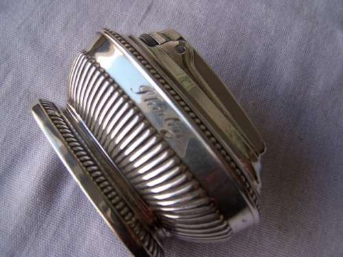 lighter ... ronson !!!