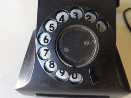 telephone ...  bakelite !!!