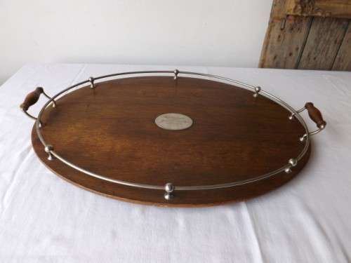 tray ...  1925 ... oak with a gallery  !!!