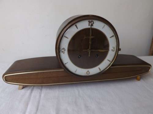 clock with key ...  junghans  !!!