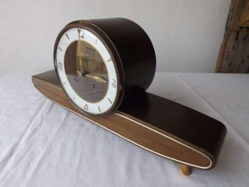 clock with key ...  junghans  !!!