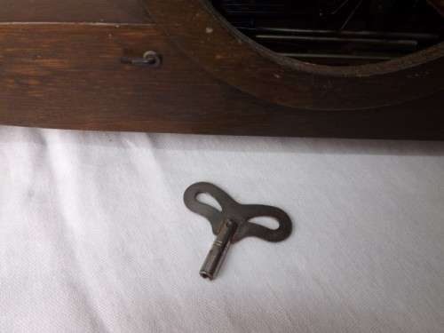 clock with key ...  junghans  !!!