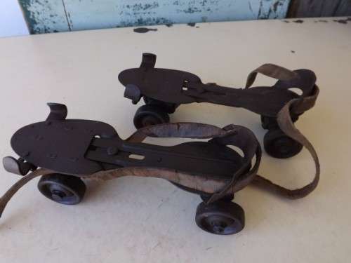 roller skates ... ashby !!!