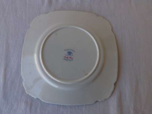 plate ...  royal albert !!!