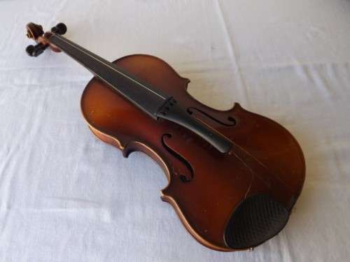violin ... frank renier in a battered case !!!