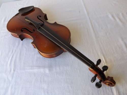 violin ... frank renier in a battered case !!!