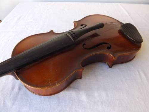 violin ... frank renier in a battered case !!!