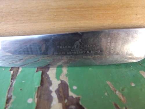 knives ... for bread !!!