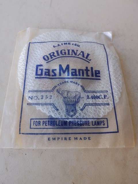 mantle  ... for a gas lamp !!!