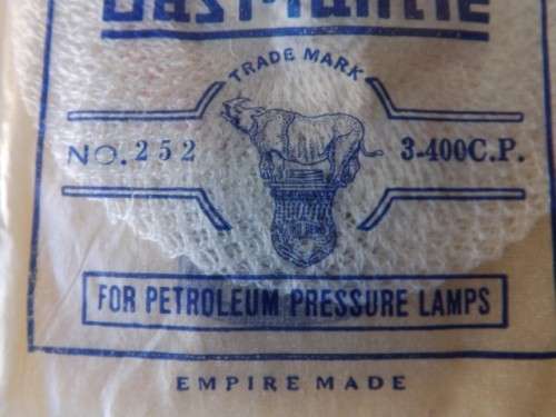 mantle  ... for a gas lamp !!!