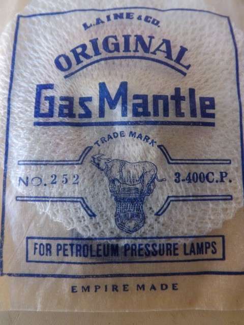 mantle  ... for a gas lamp !!!