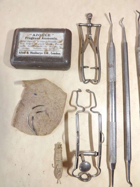 instruments ... belonging to a dentist !!!