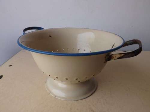 colander ... cool colours !!!