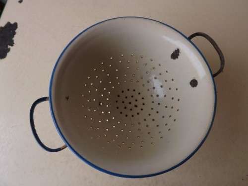 colander ... cool colours !!!