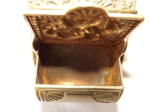 interesting wall container possibly for matches ... of brass !!!