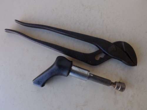 spanners ... 2 of them !!!