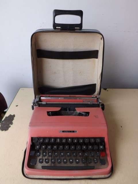 typewriter ... very cool !!!