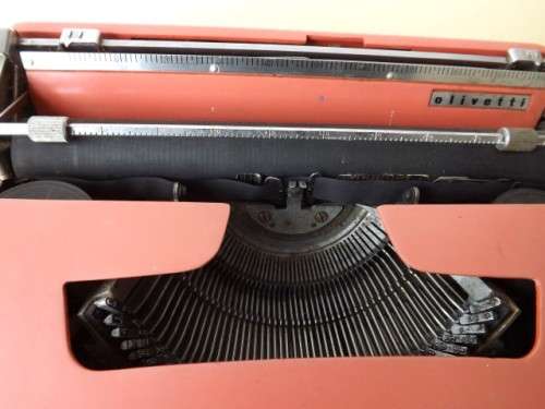 typewriter ... very cool !!!