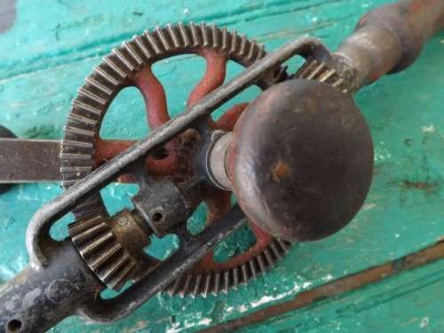 hand drill ... millers falls - a stuck eggbeater !!!