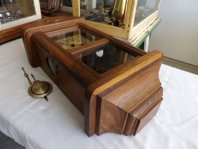 clock ... oak cased !!!