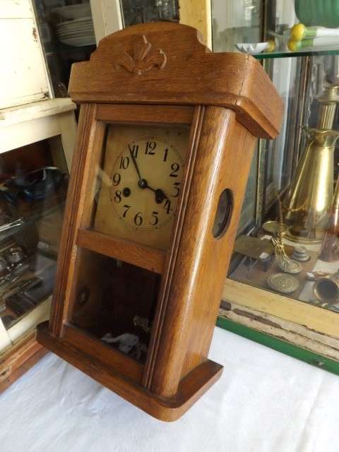 clock ... oak cased !!!