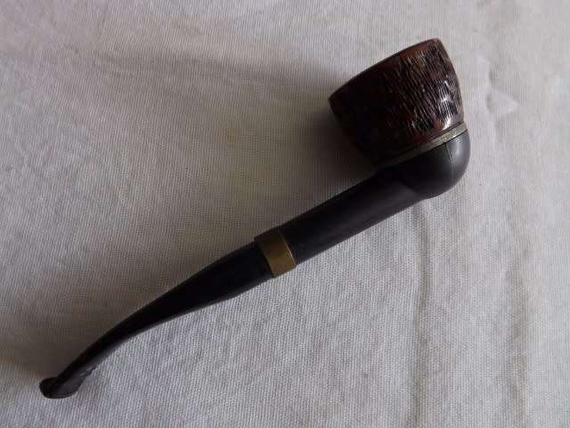 pipe ... england falcon regd des 924139 ... !!!