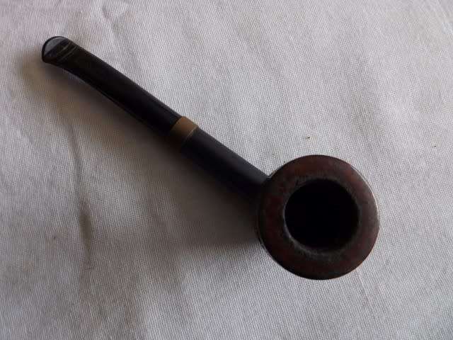 pipe ... england falcon regd des 924139 ... !!!
