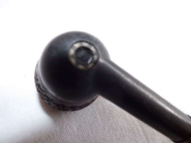pipe #4 ... england falcon regd des 924139 ... !!!