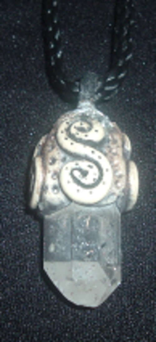 Clear Quartz  pendant activate any chakra,powerful healer, cleansing, strengthening and prote