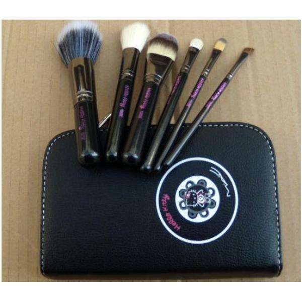 MAC Hello Kitty 6pcs Makeup Brushes Set With Leather Bag