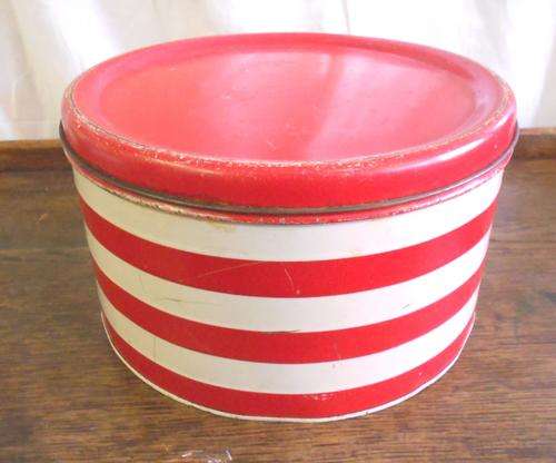 VINTAGE KITCHENALIA!! RED STRIPED GOODHOPE WARE CAKE TIN.