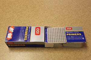 CCI Small Pistol Primers ( 900 plus primers )