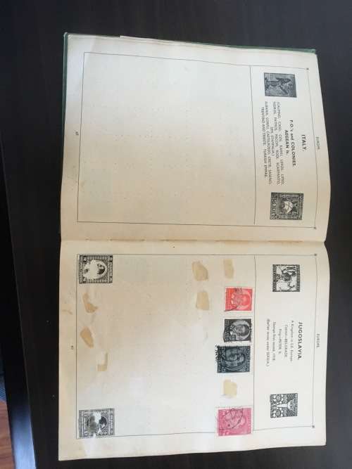 Mercury Album wirh aprox. 300 stamps