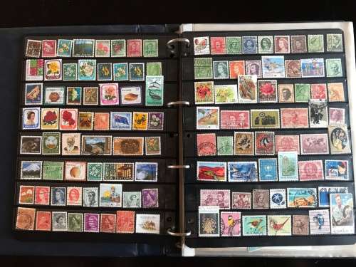 1000 different stamps