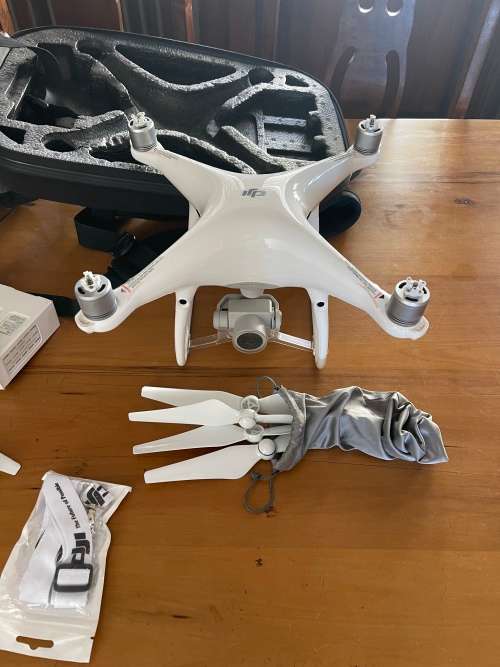 DJI Phantom pro 4 Drone