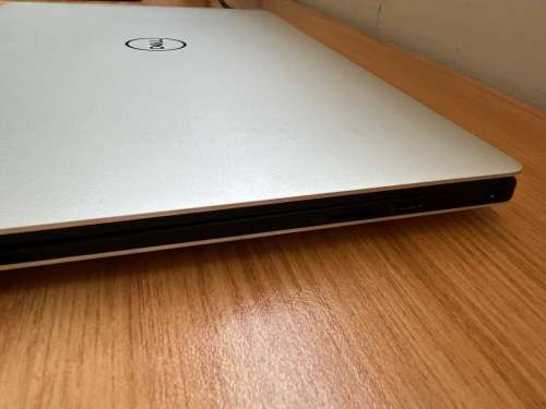 DELL XPS 13 inch 4K 9380 Touchscreen (Please see description)