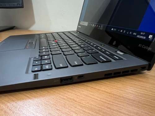 Lenovo Carbon Laptop X1 Wow 2560 x 1440 Touchscreen