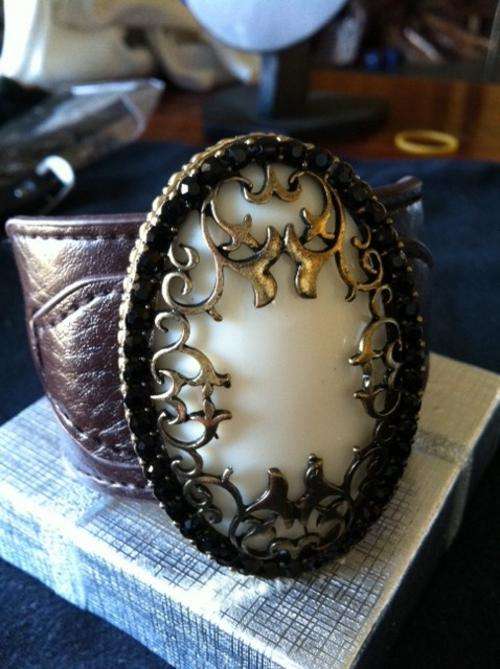 STUNNING BROWN WIDE FAUX LEATHER BRACELET