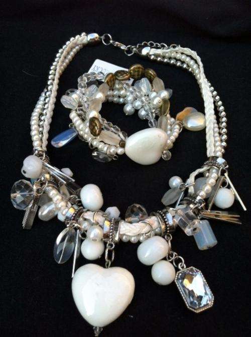 ONE SET ONLY!!FANCY PEARLY BEIGE MULTI CHARM HEART NECKLACE AND STRETCHY BRACELET SET