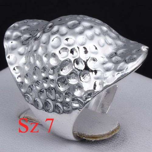STUNNING TIBETAN SILVER HAMMERED   RING SIZE 7
