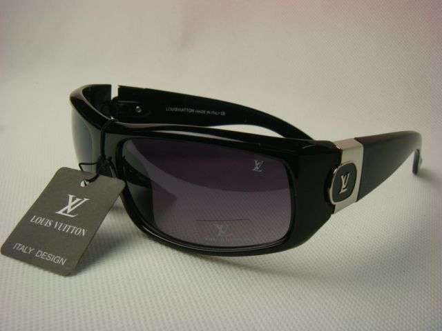 SEXY LADIES LOUIS VUITTON SUNGLASSES